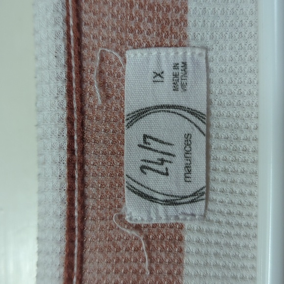 Top - Picture 4 of 5